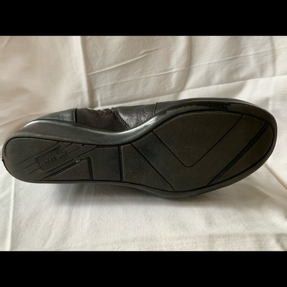 Anne Klein booties - Picture 1 of 7